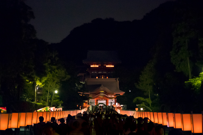 鎌倉　鶴岡八幡宮のぼんぼり祭