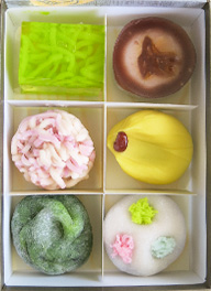 鎌倉　美鈴六月の上生菓子