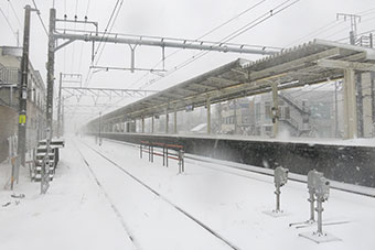 大雪の鎌倉駅