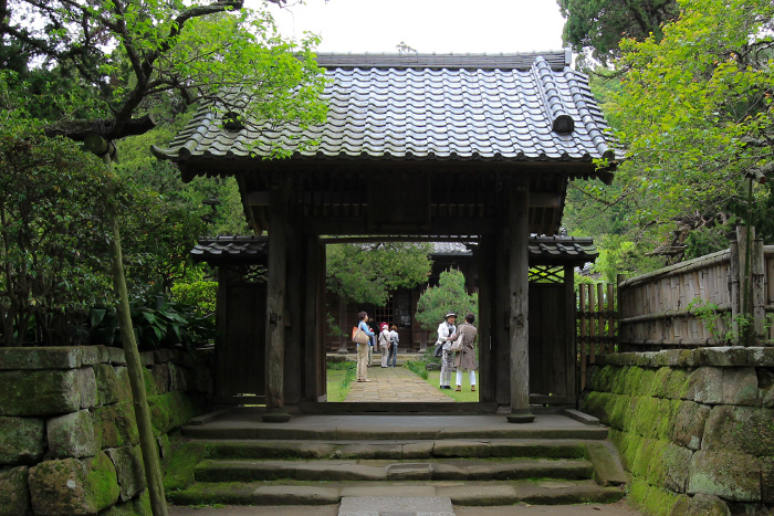 鎌倉　寿福寺の中門